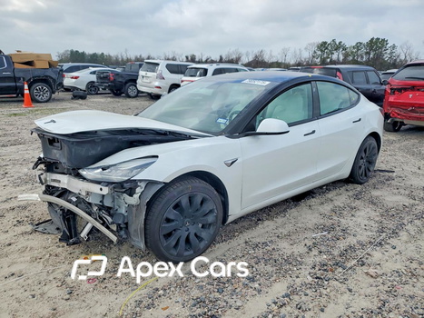 Tesla Model 3 2020 - Image 1 of 13