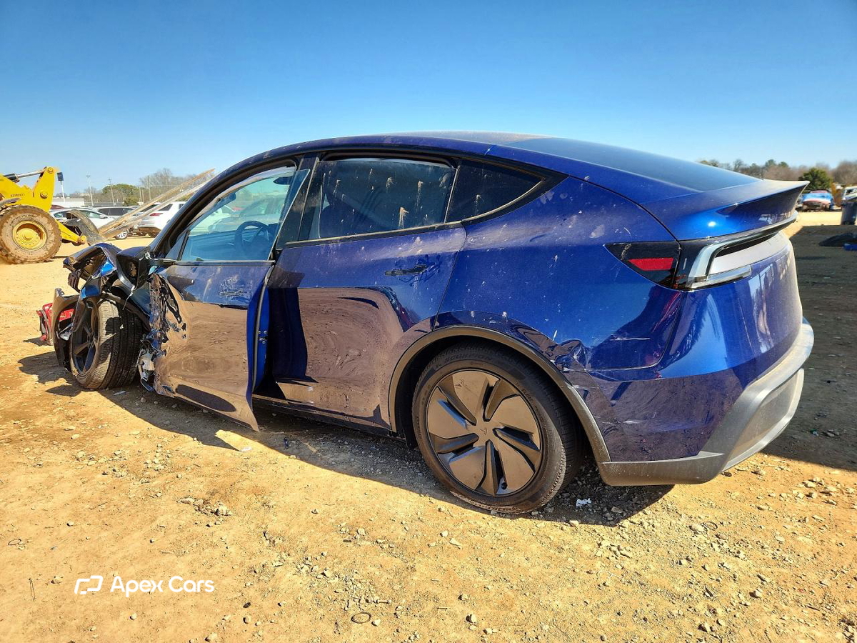 Tesla Model Y 2026