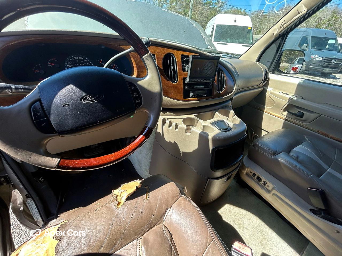 Ford Econoline 2002