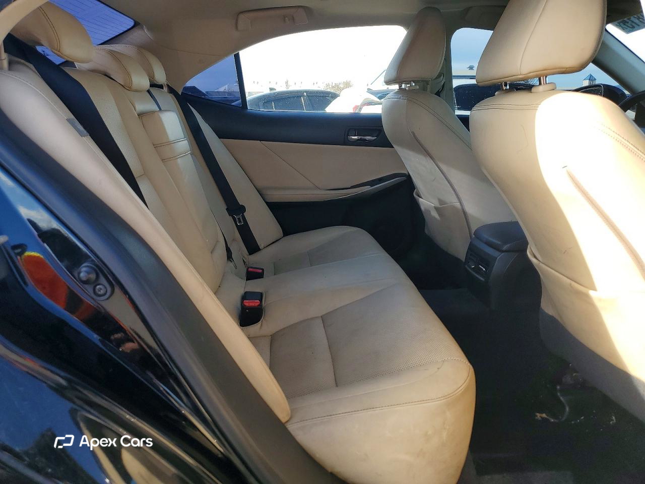 Lexus IS 2014