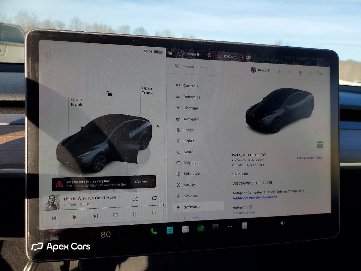 Tesla Model Y 2024