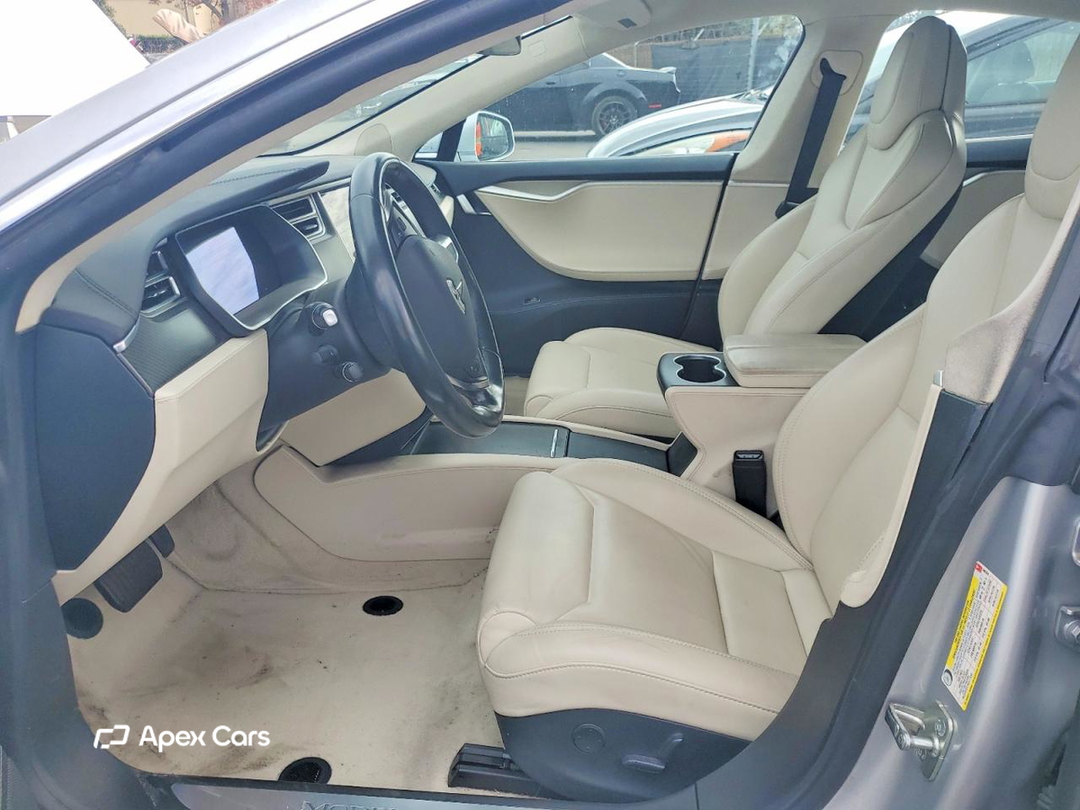 Tesla Model S 2018