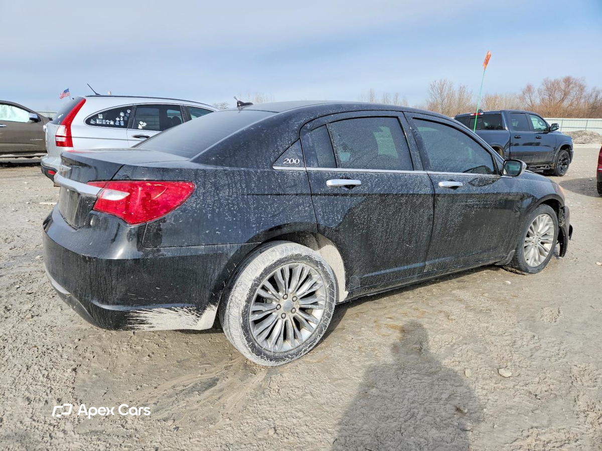 Chrysler 200 2013