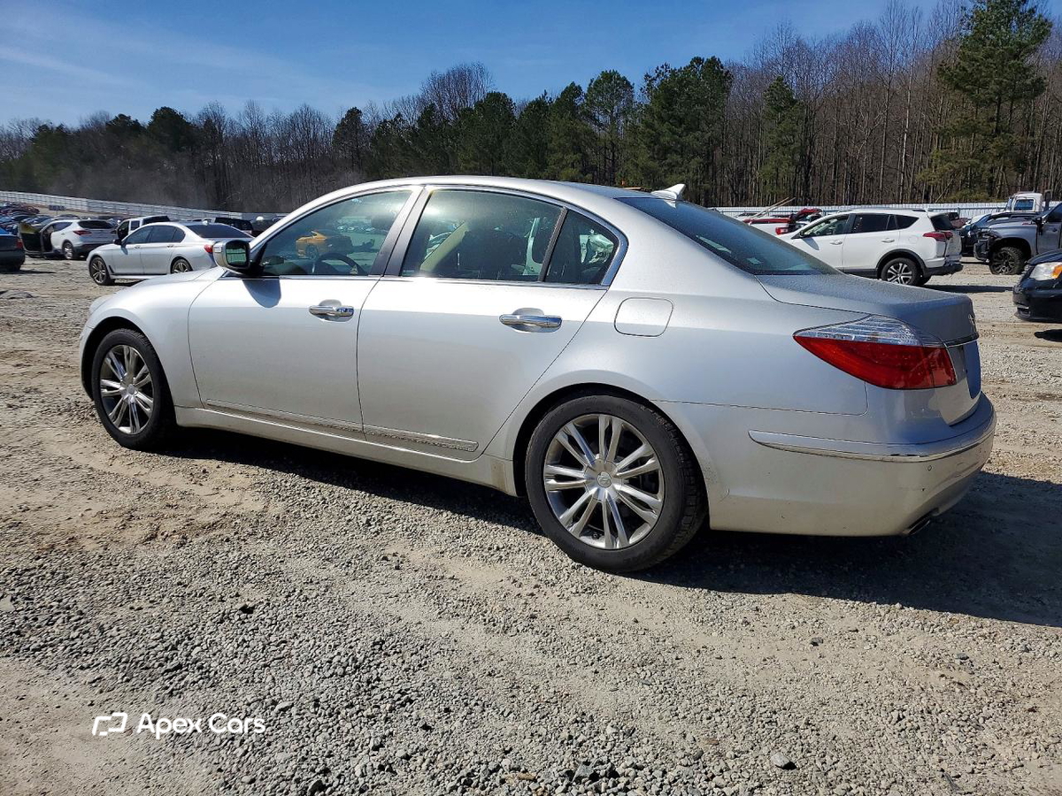 Hyundai Genesis 2011