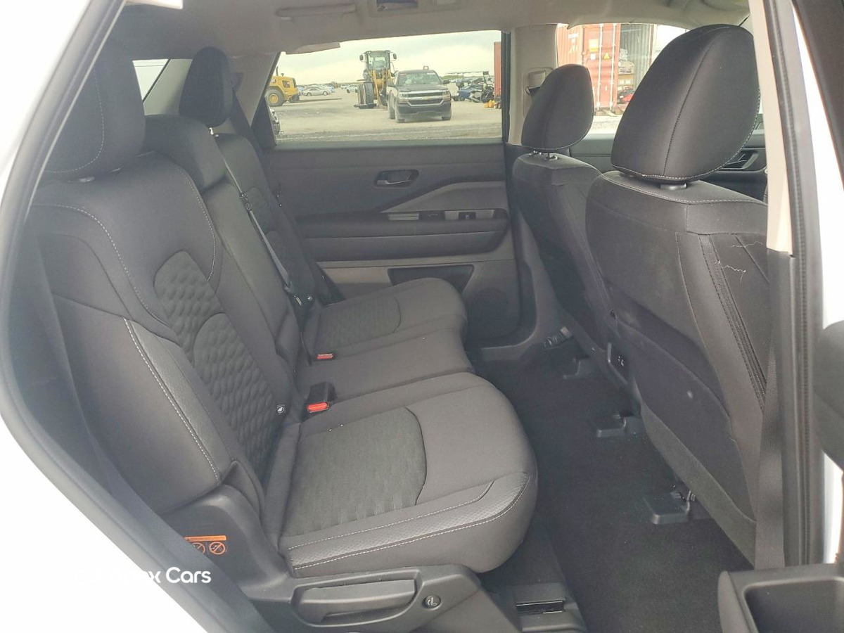 Nissan Pathfinder 2025