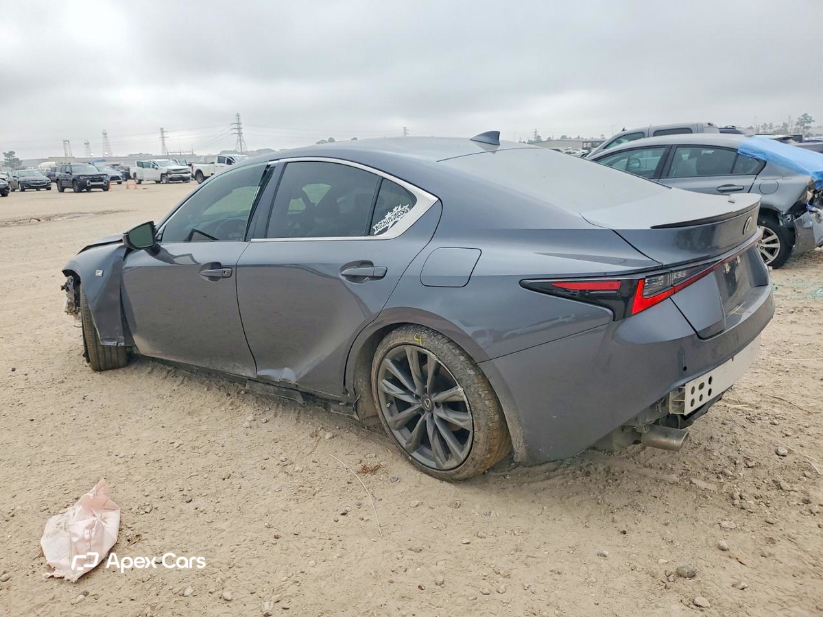 Lexus IS 2023