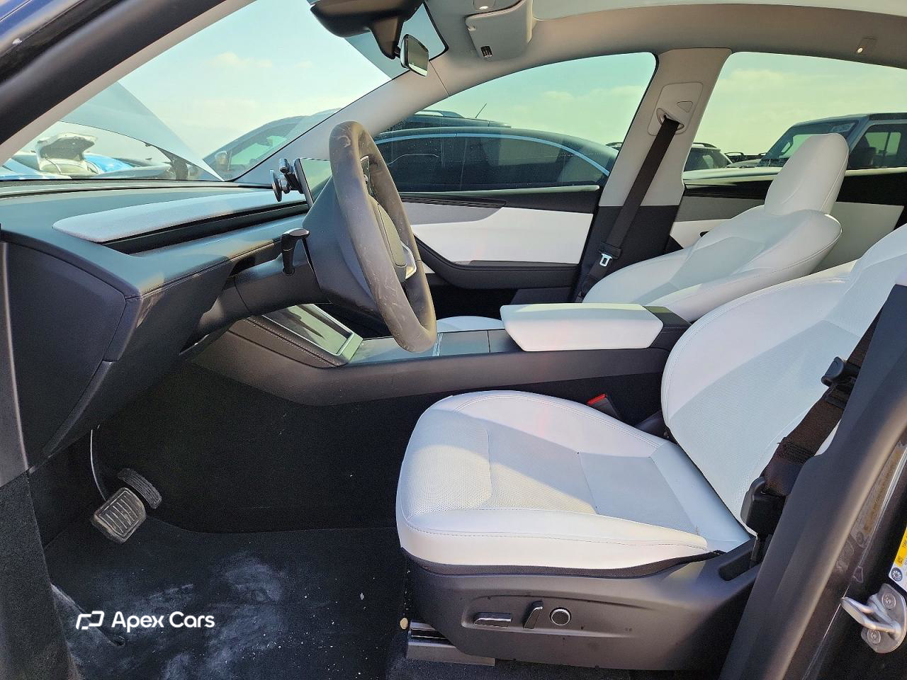 Tesla Model Y 2026