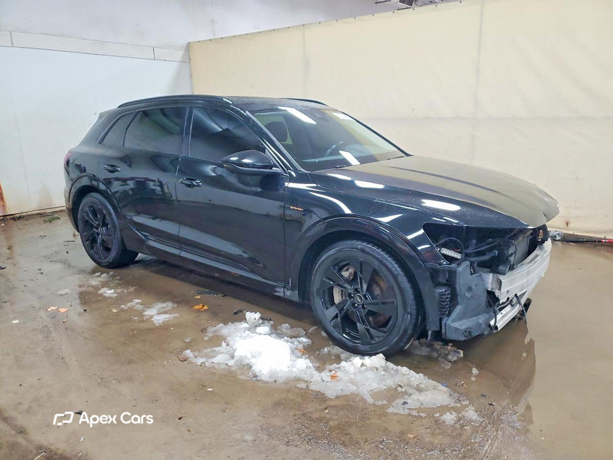 Audi e-tron 2022