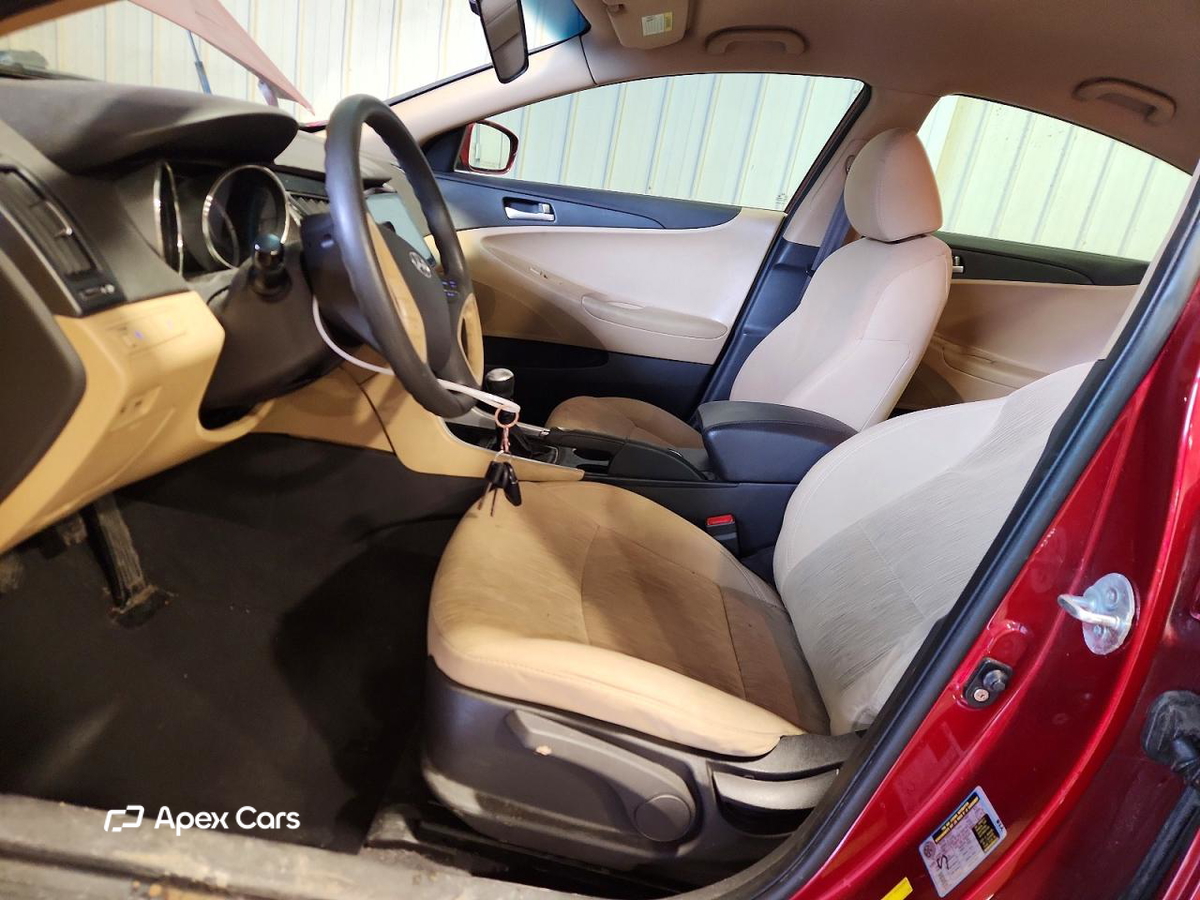 Hyundai Sonata 2011