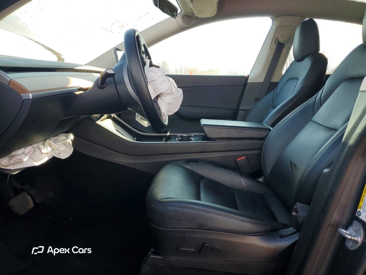 Tesla Model Y 2020