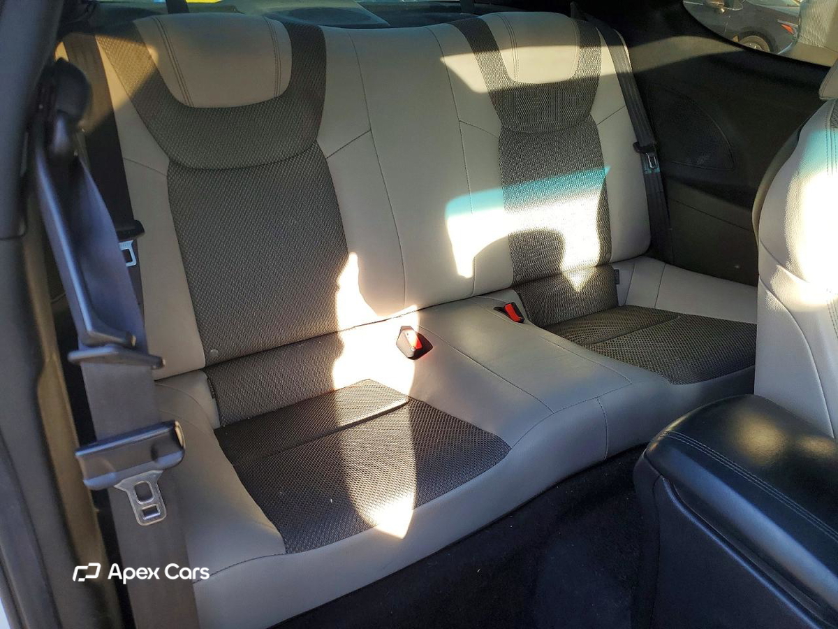 Hyundai Genesis 2013