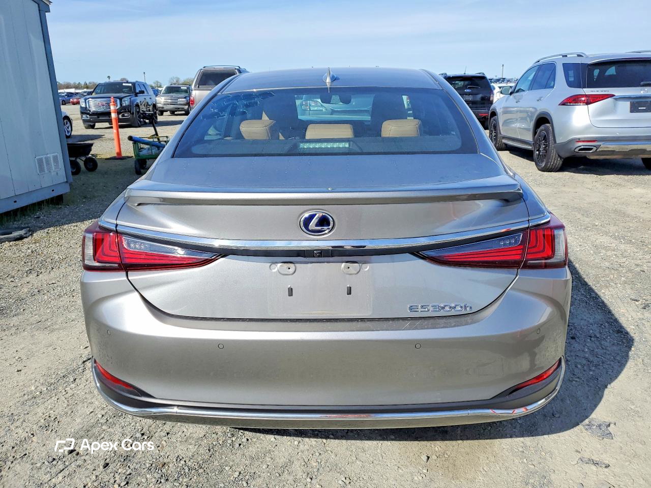 Lexus ES 2020