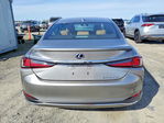 Lexus ES 2020