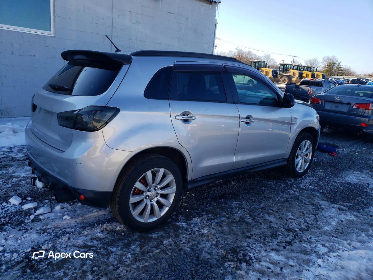 Mitsubishi Outlander 2015