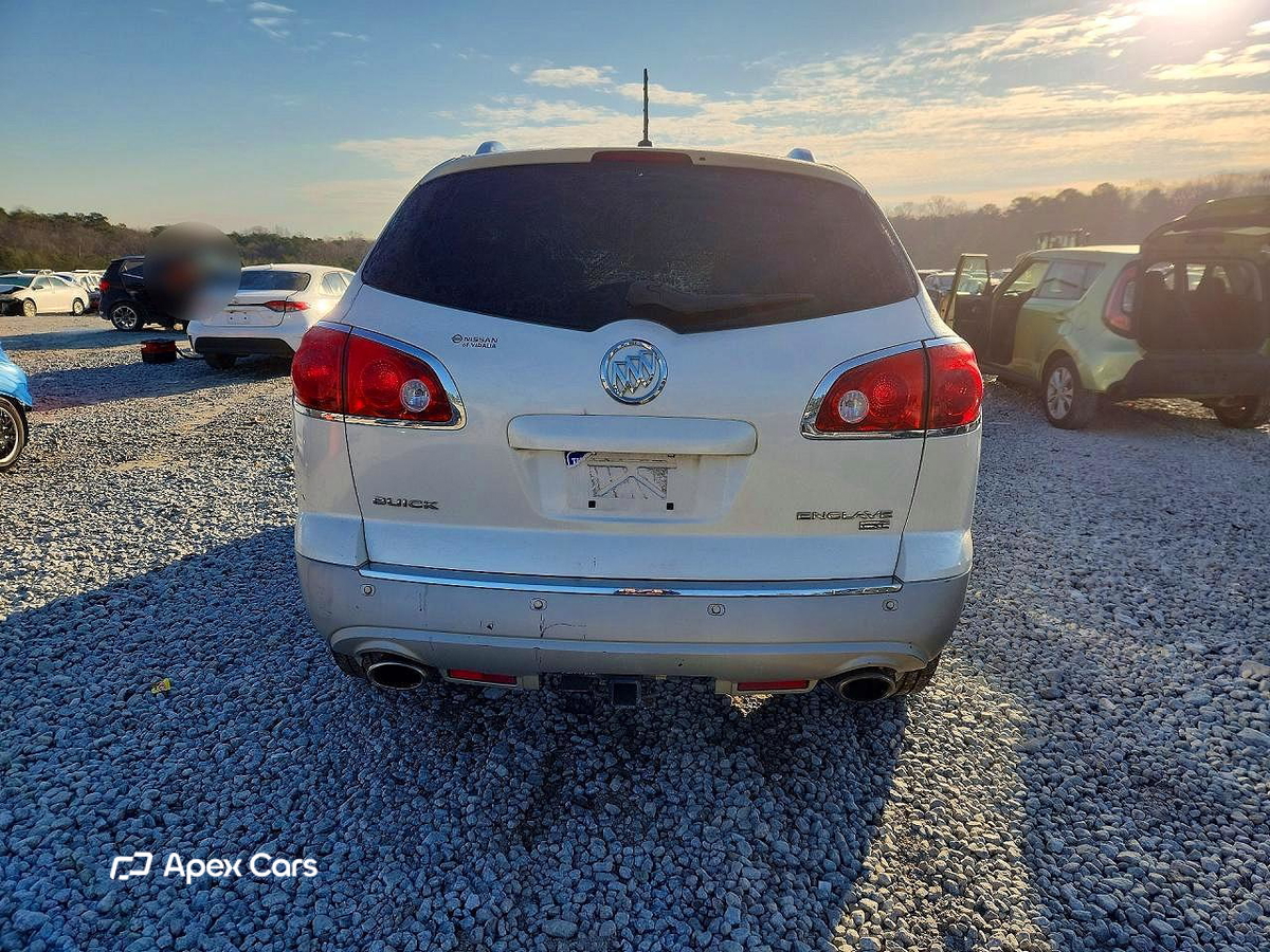Buick Enclave 2011
