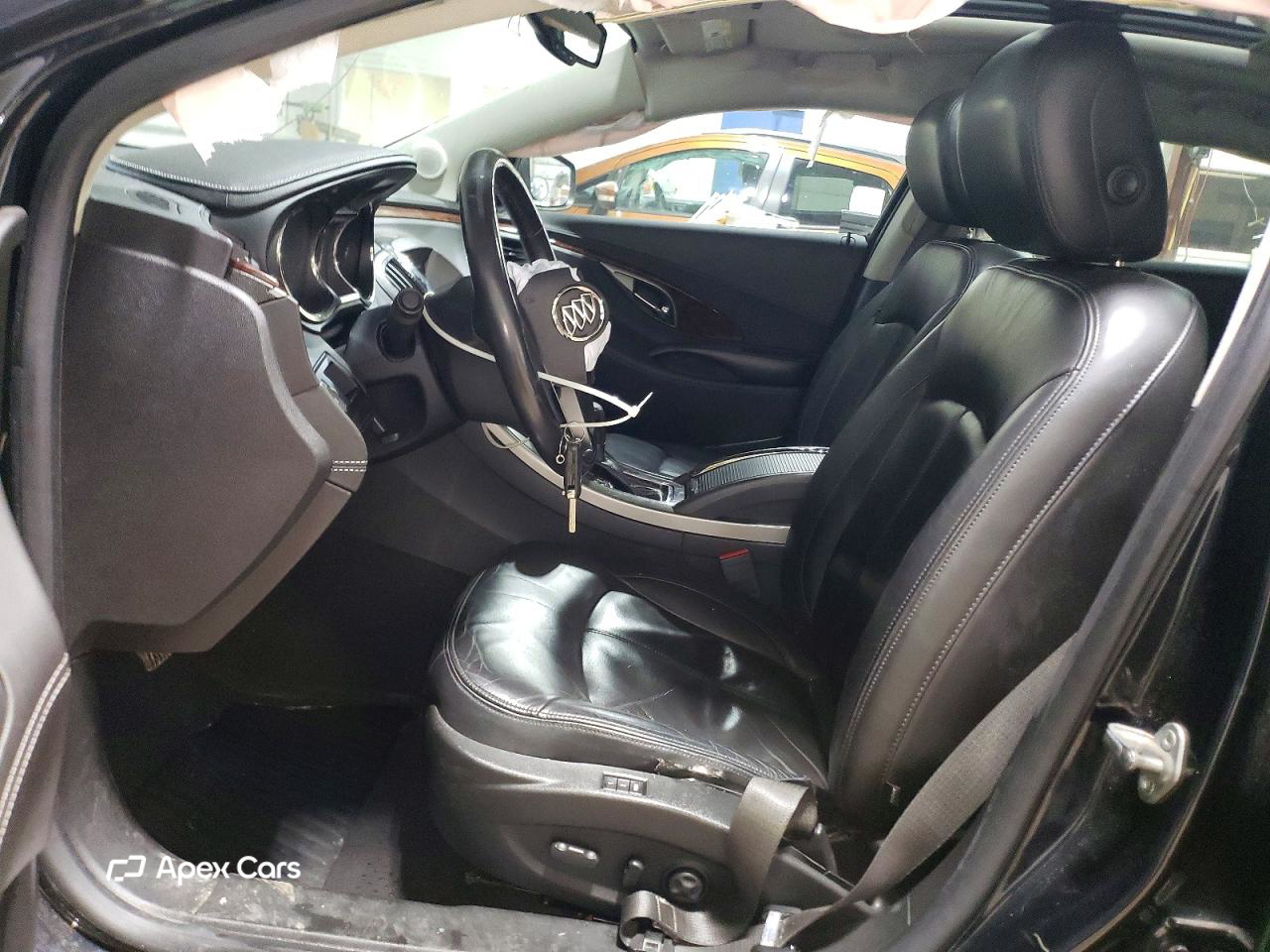 Buick LaCrosse 2011