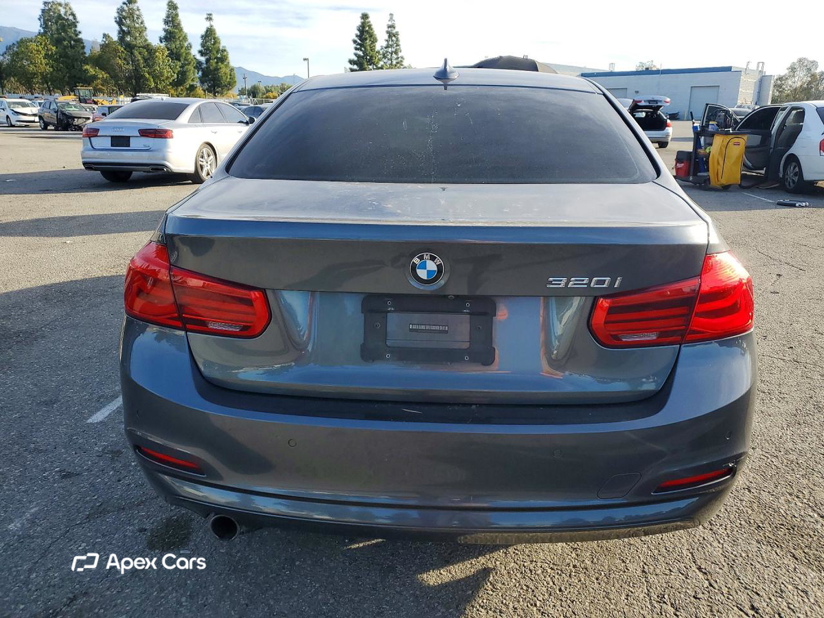 BMW Series 3 2018