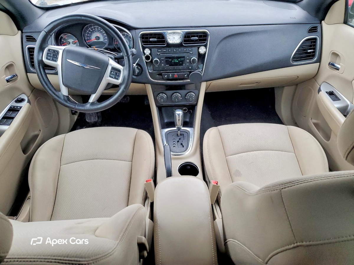 Chrysler 200 2011