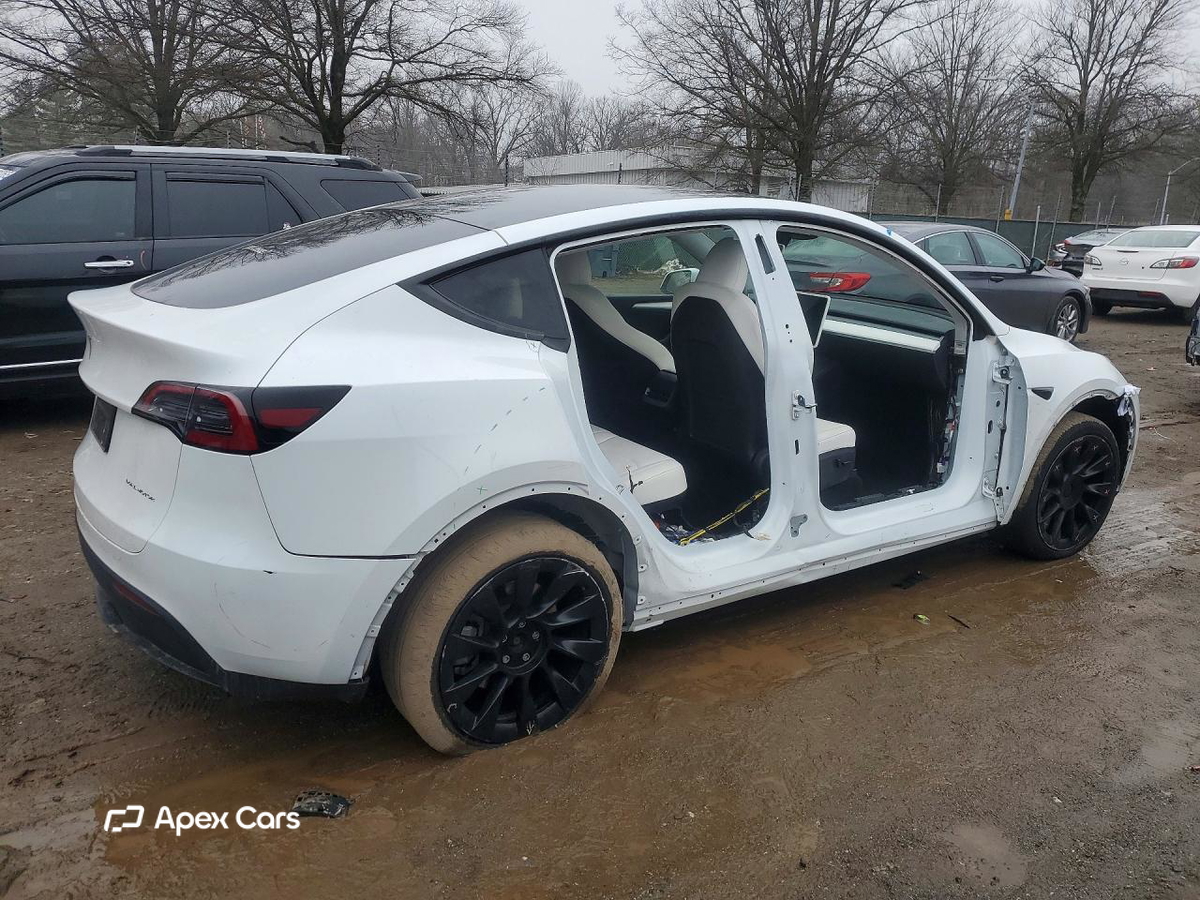 Tesla Model Y 2023