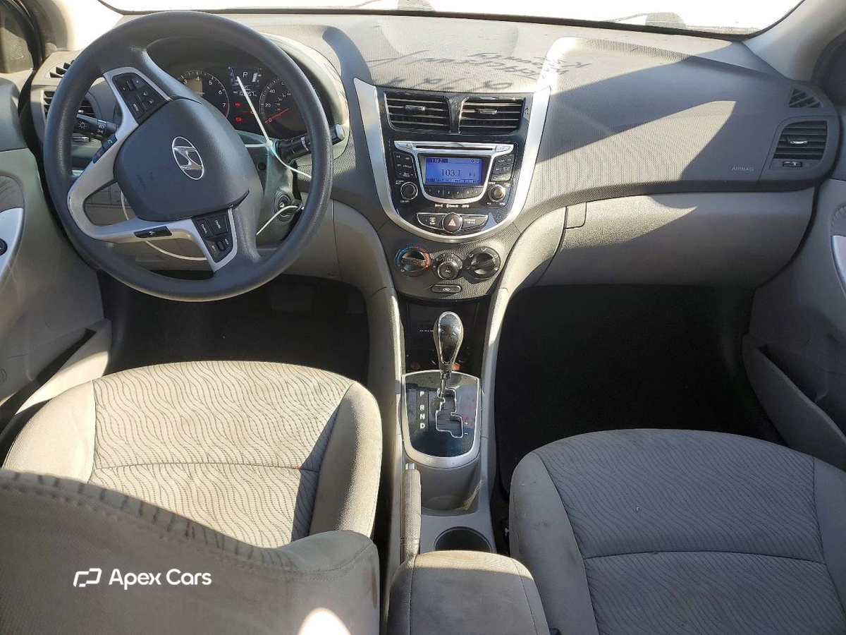 Hyundai Accent 2013