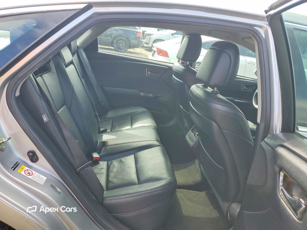 Toyota Avalon 2016