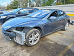 Tesla Model S 2015