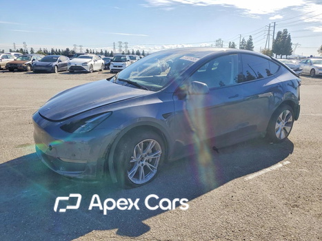 Tesla Model Y 2023 - Image 1 of 13