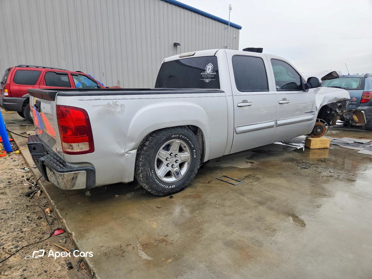 GMC Sierra 2010