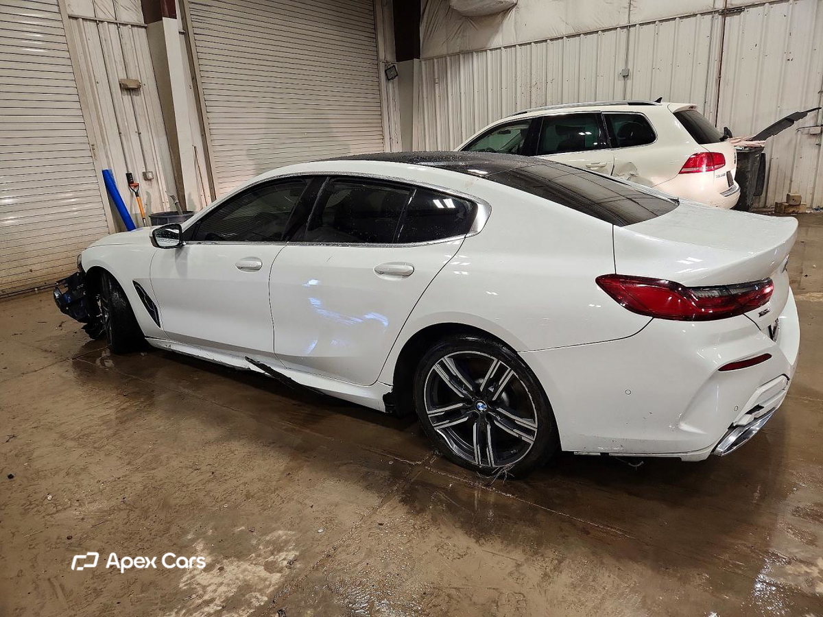 BMW M8 2021