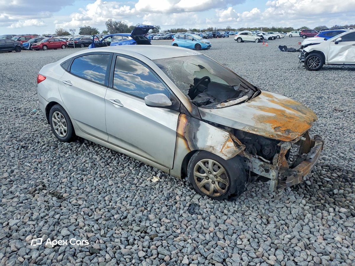 Hyundai Accent 2013