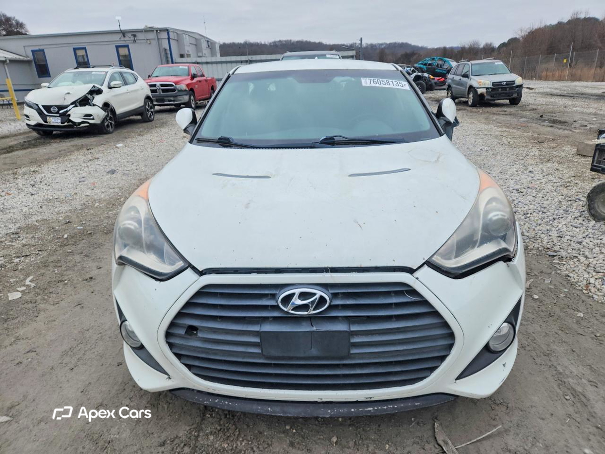 Hyundai Veloster 2013