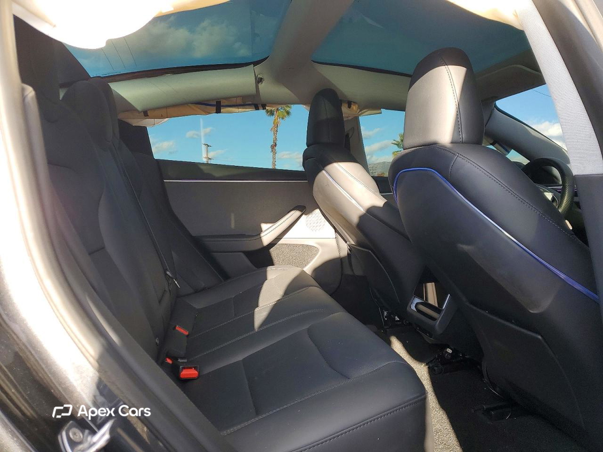 Tesla Model 3 2025