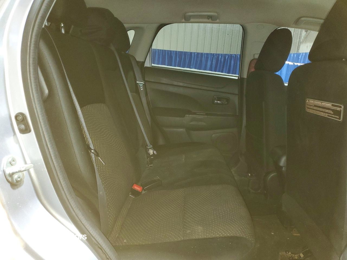 Mitsubishi Outlander 2016