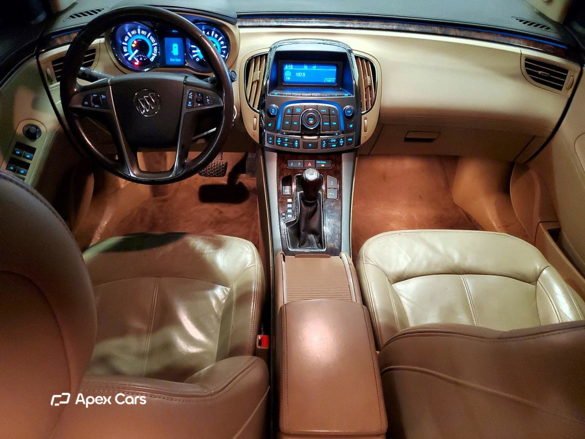 Buick LaCrosse 2011
