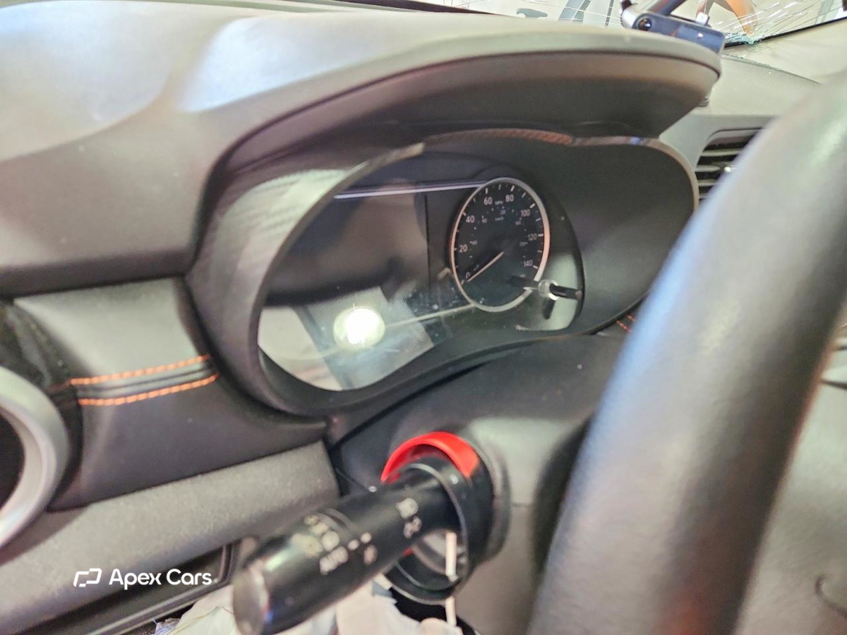 Nissan Versa 2021