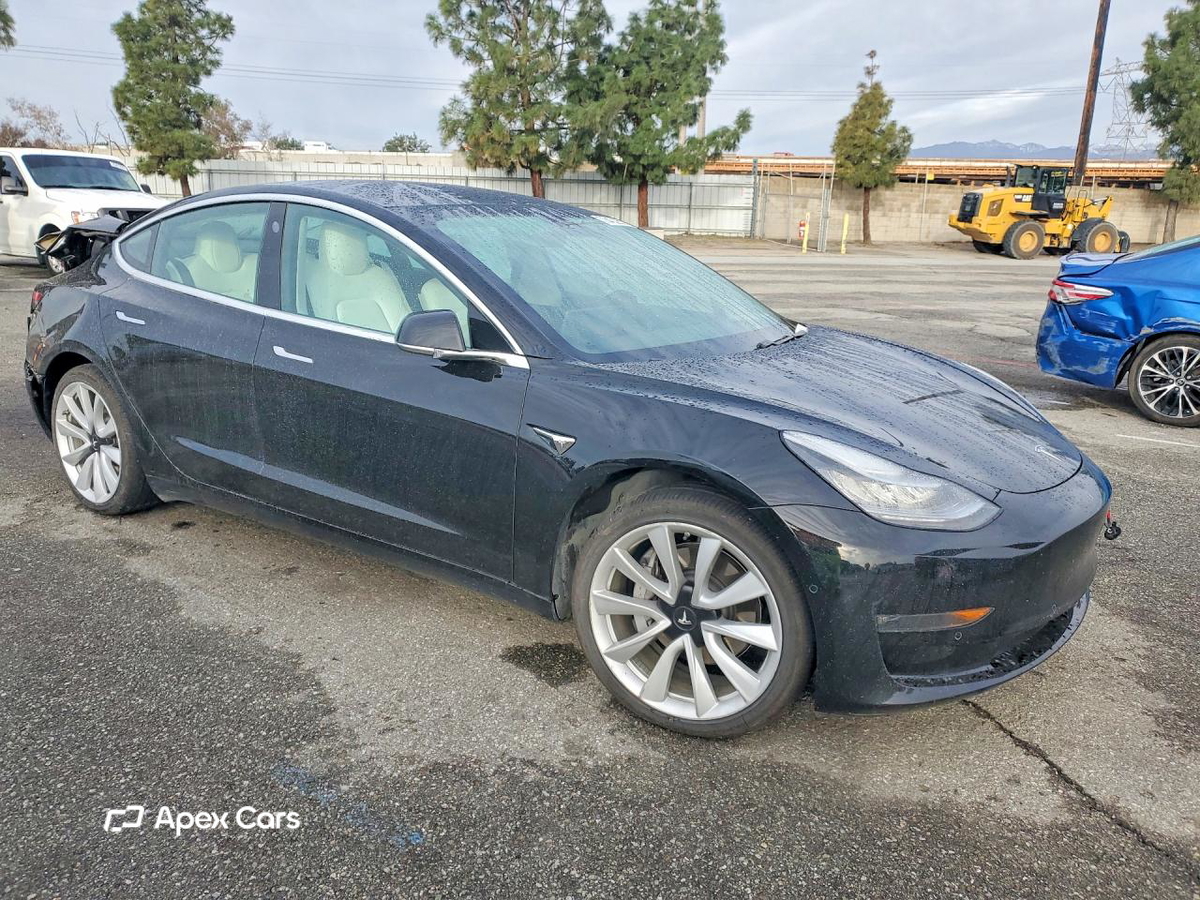 Tesla Model 3 2020