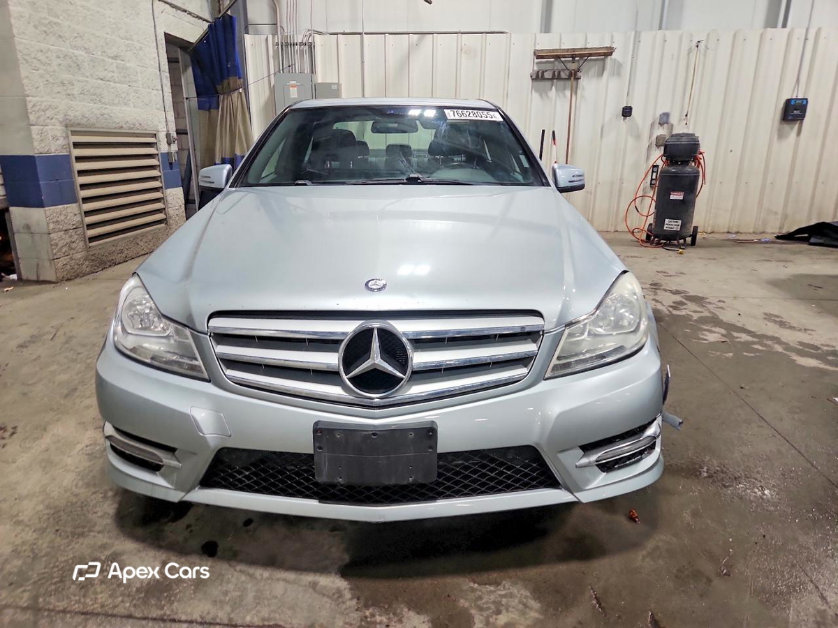 Mercedes-Benz  2013