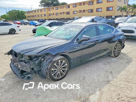 Lexus ES 2021 - Image 1 of 13