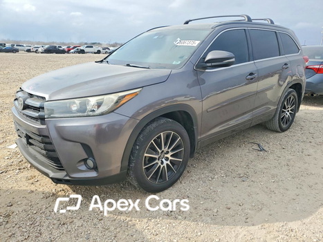 Toyota Highlander 2018 - Image 1 of 13