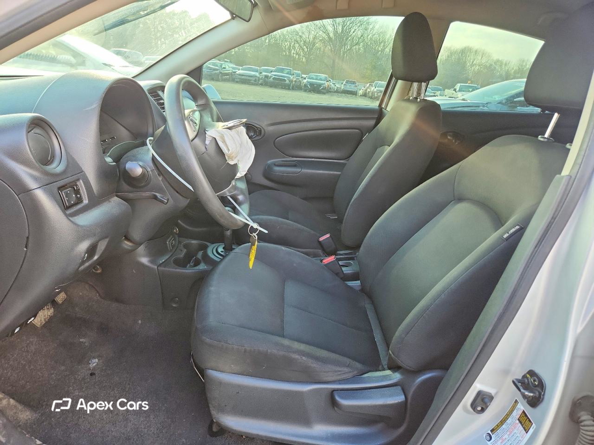 Nissan Versa 2019