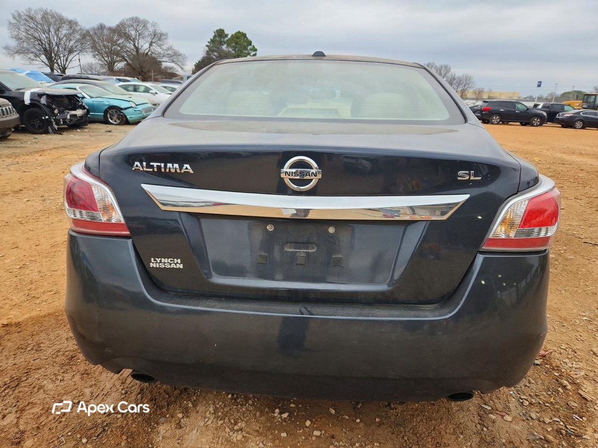 Nissan Altima 2015