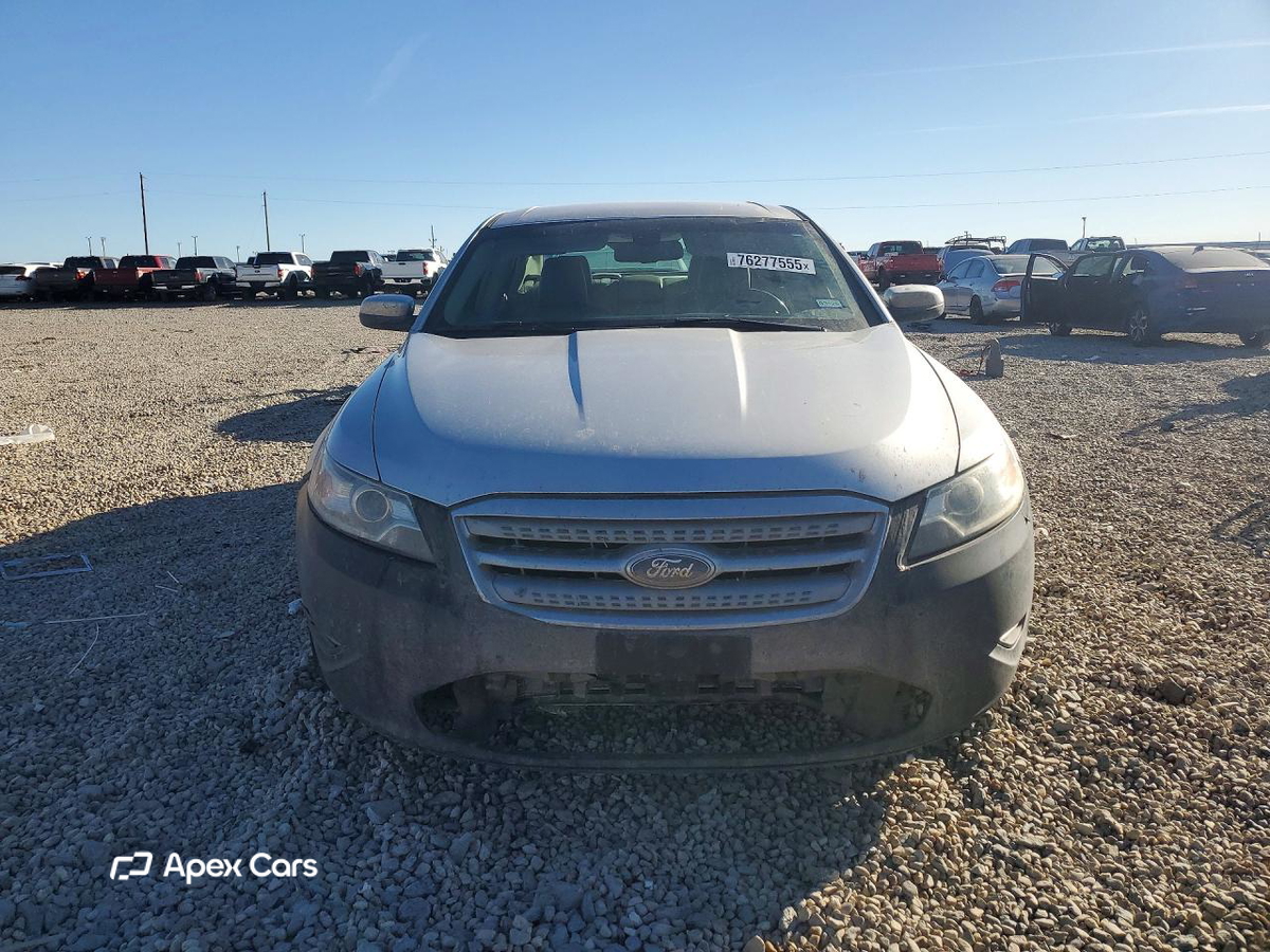 Ford Taurus 2011