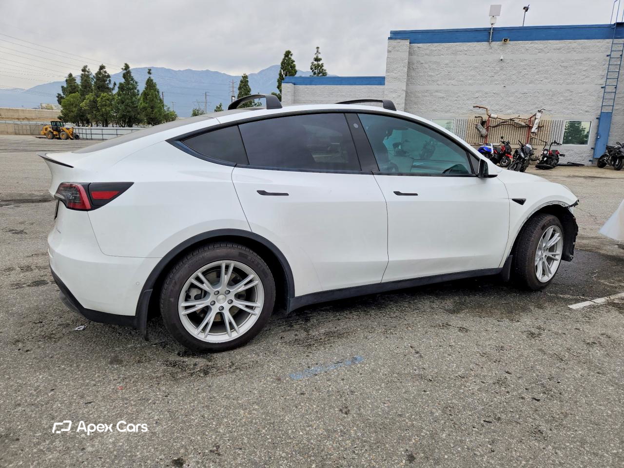 Tesla Model Y 2021