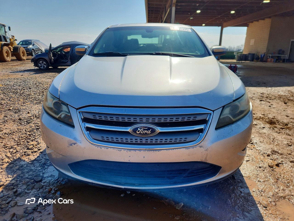 Ford Taurus 2011