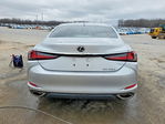 Lexus ES 2019