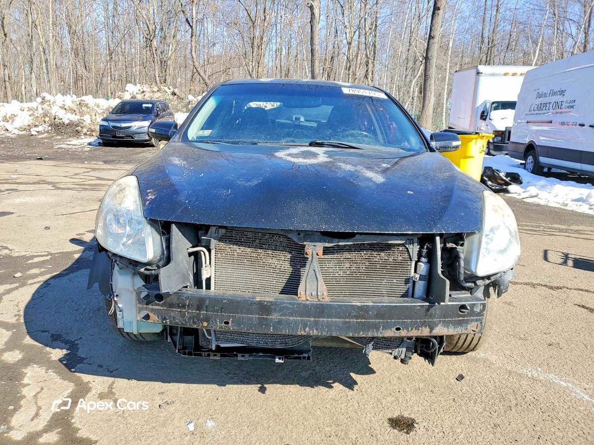 Nissan Altima 2010