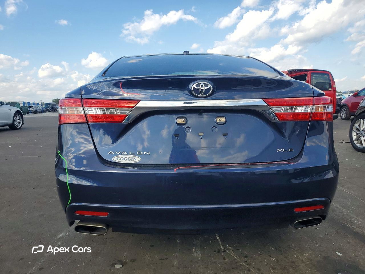 Toyota Avalon 2015