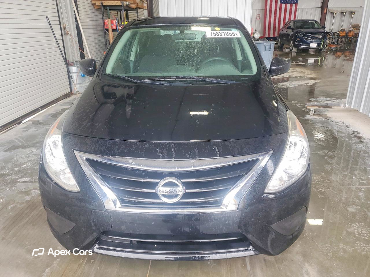 Nissan Versa 2019