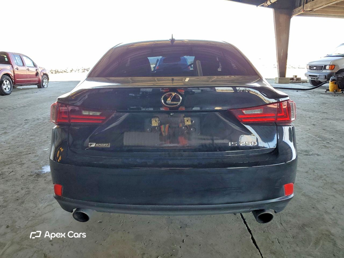 Lexus IS 2015