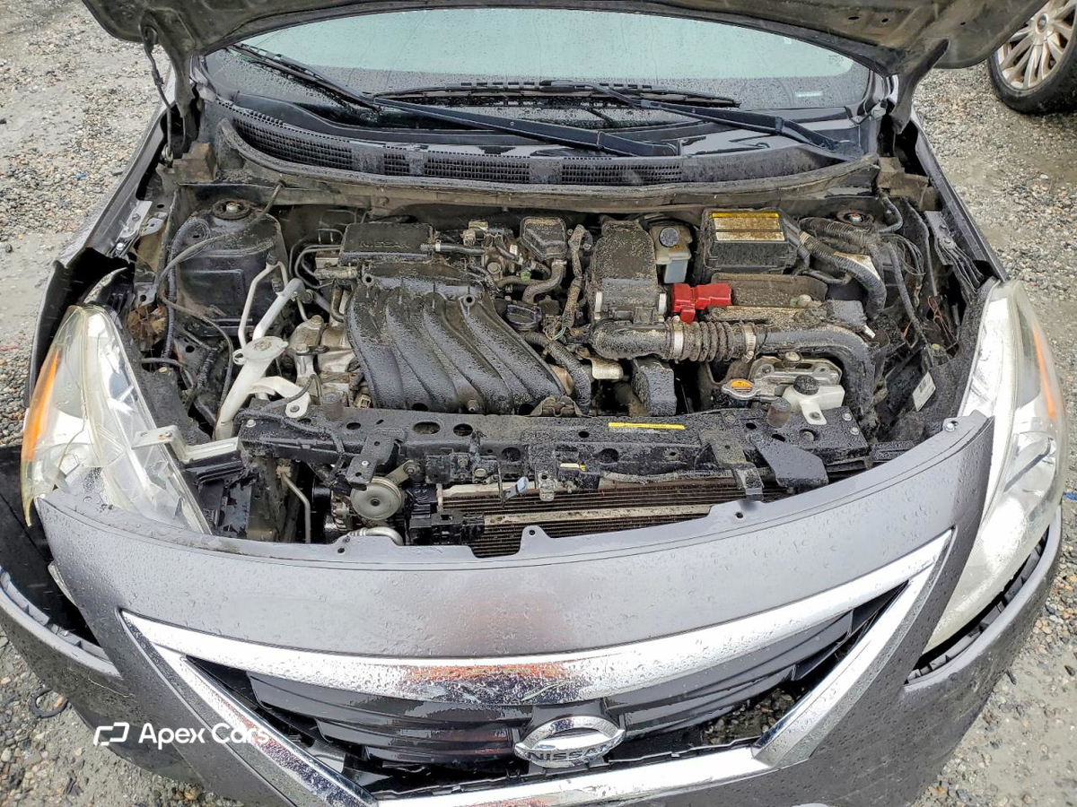 Nissan Versa 2016